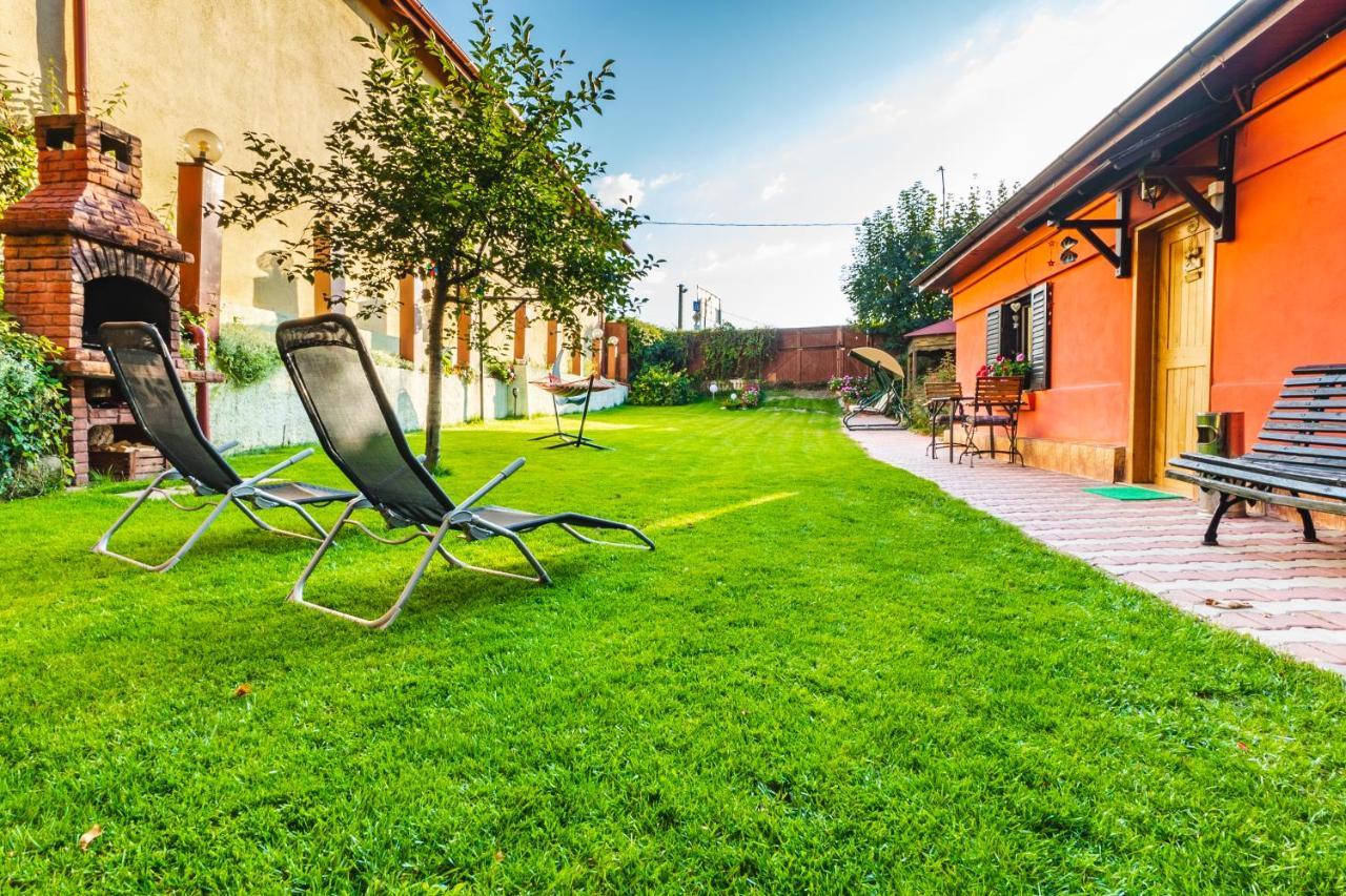 Sunset Cottage Brasov Bagian luar foto