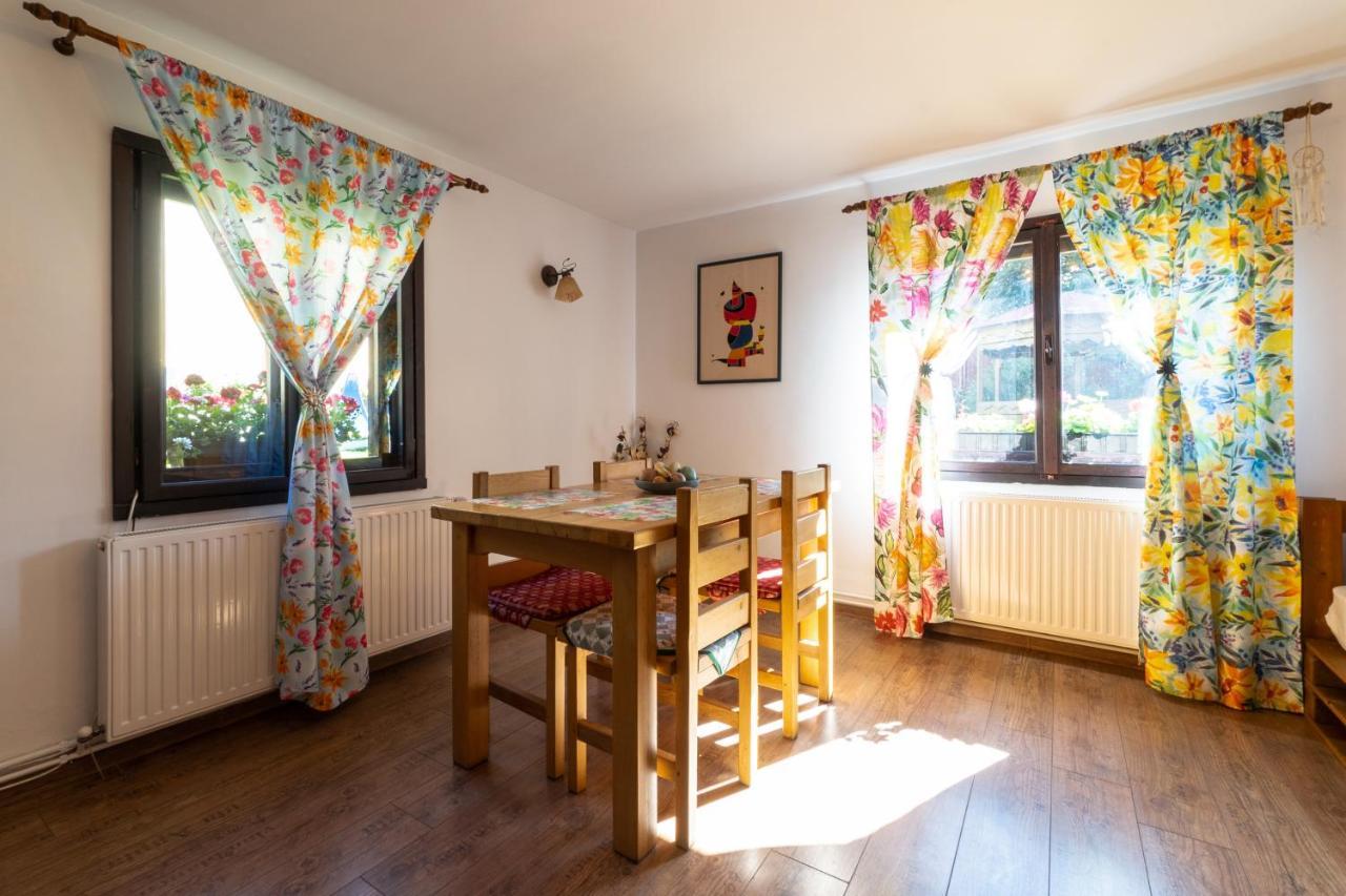 Sunset Cottage Brasov Bagian luar foto